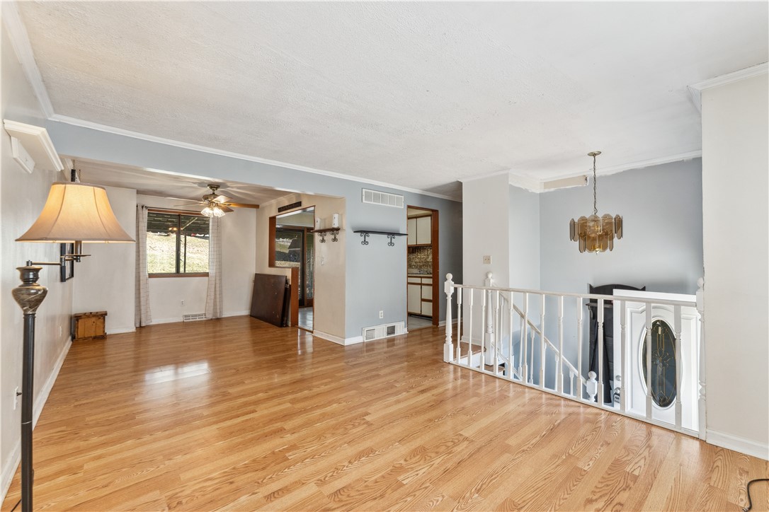 392 Seminole Ave
