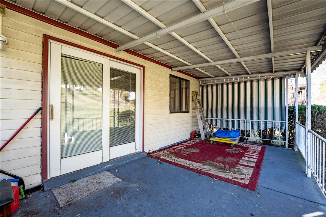 392 Seminole Ave