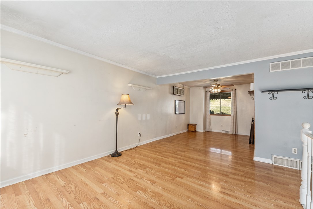 392 Seminole Ave