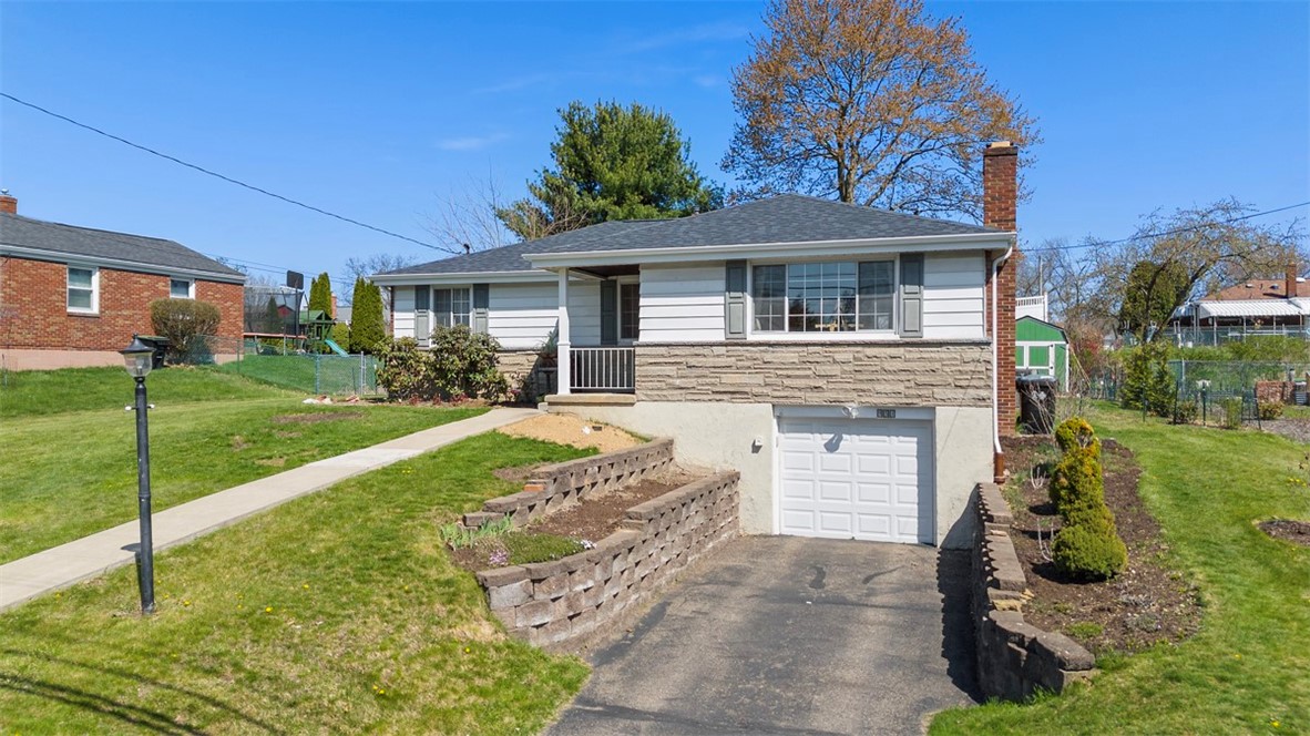 951 Rosalind Rd