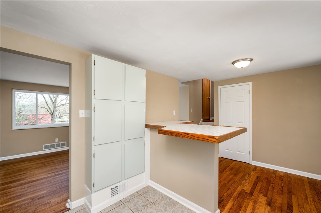 2448 Oak Hill Road