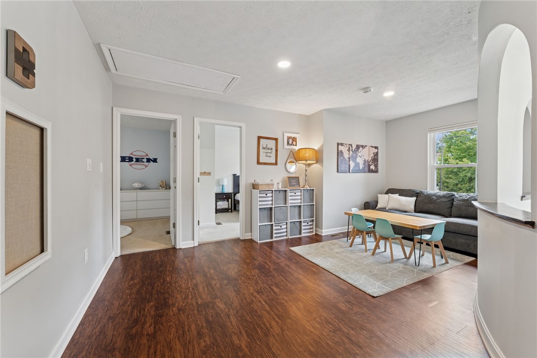 402 Schomburg Court
