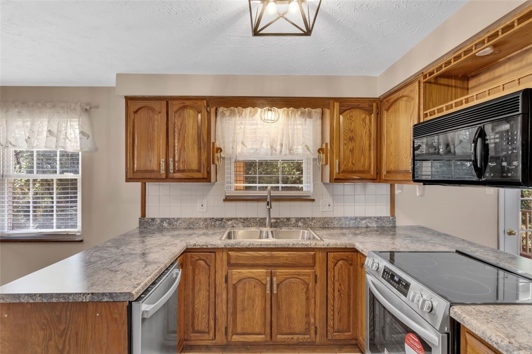 529 Greenspire Ct