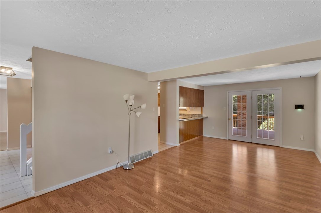 529 Greenspire Ct