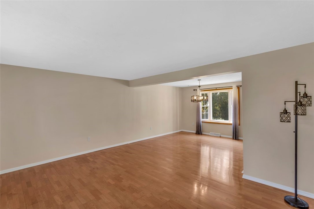 529 Greenspire Ct