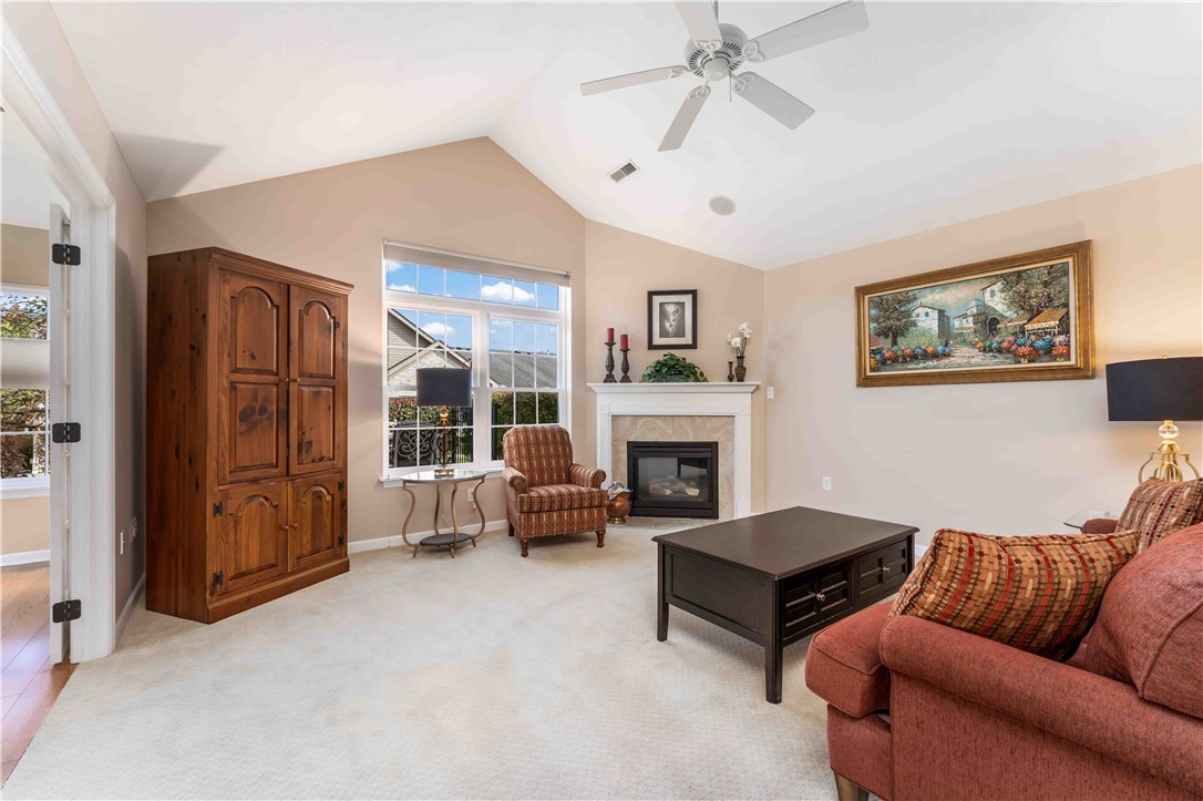 2041 Twickerham Lane