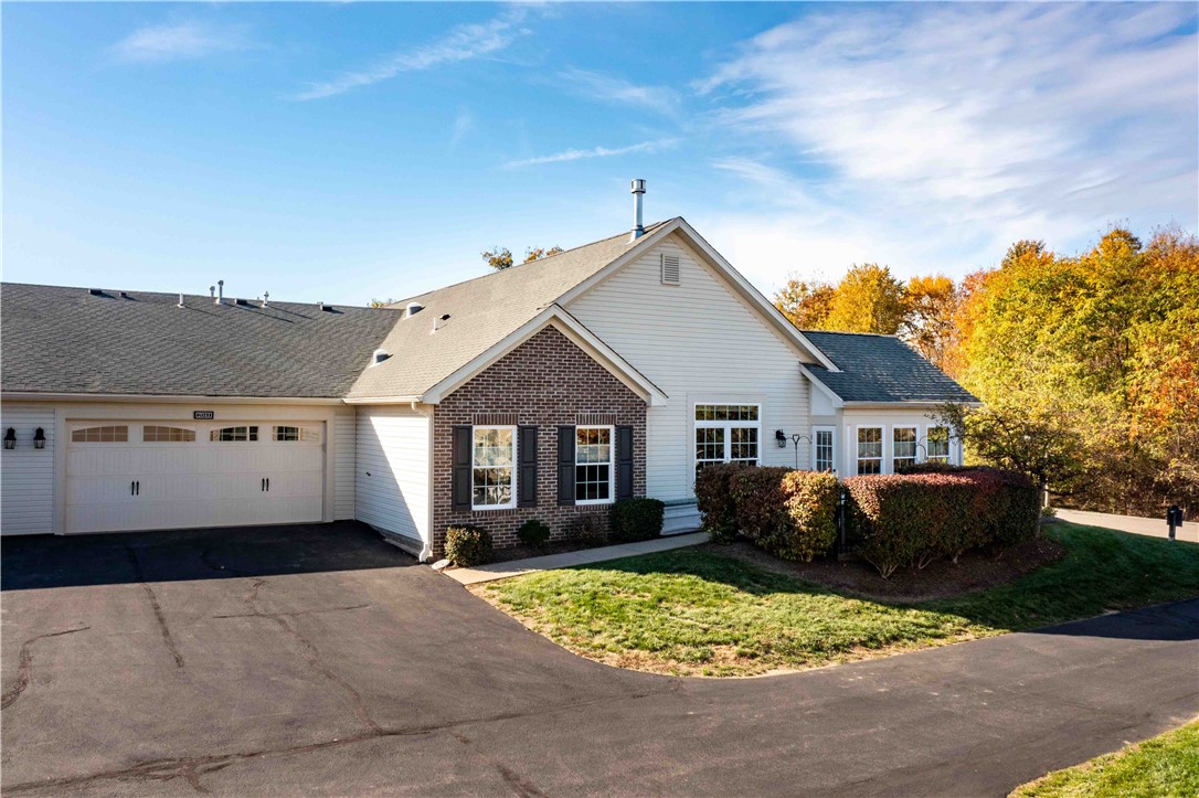 2041 Twickerham Lane