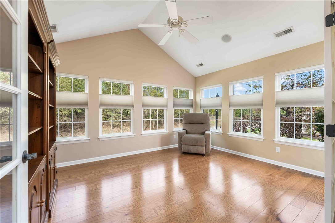 2041 Twickerham Lane
