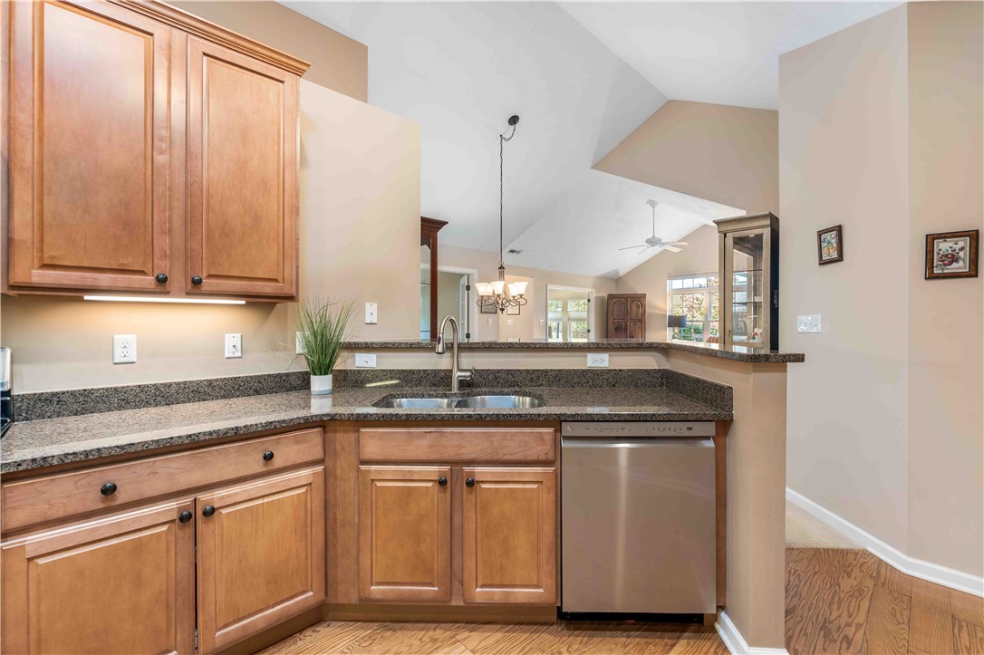 2041 Twickerham Lane