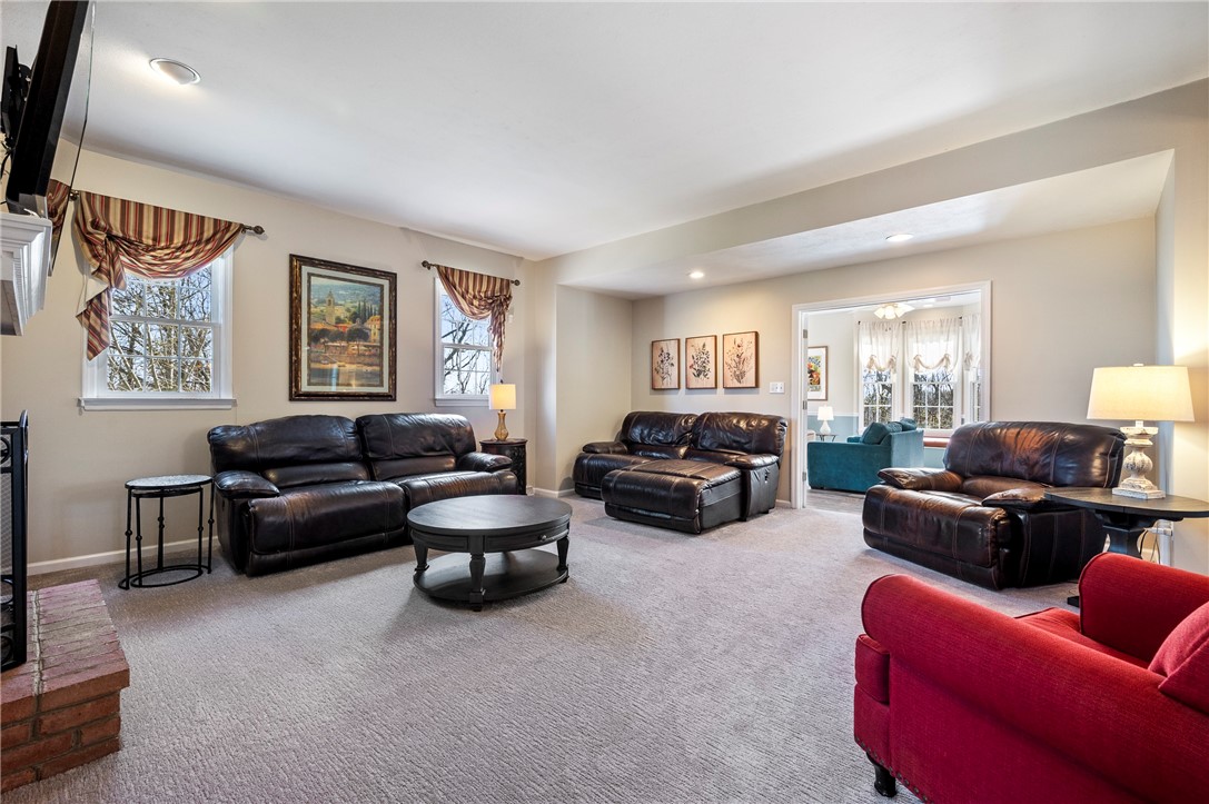 359 Ritter Rd