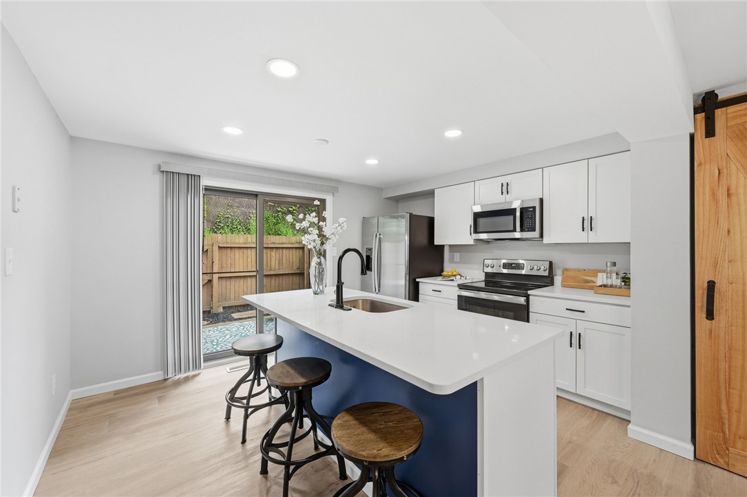 907 Camelot Drive