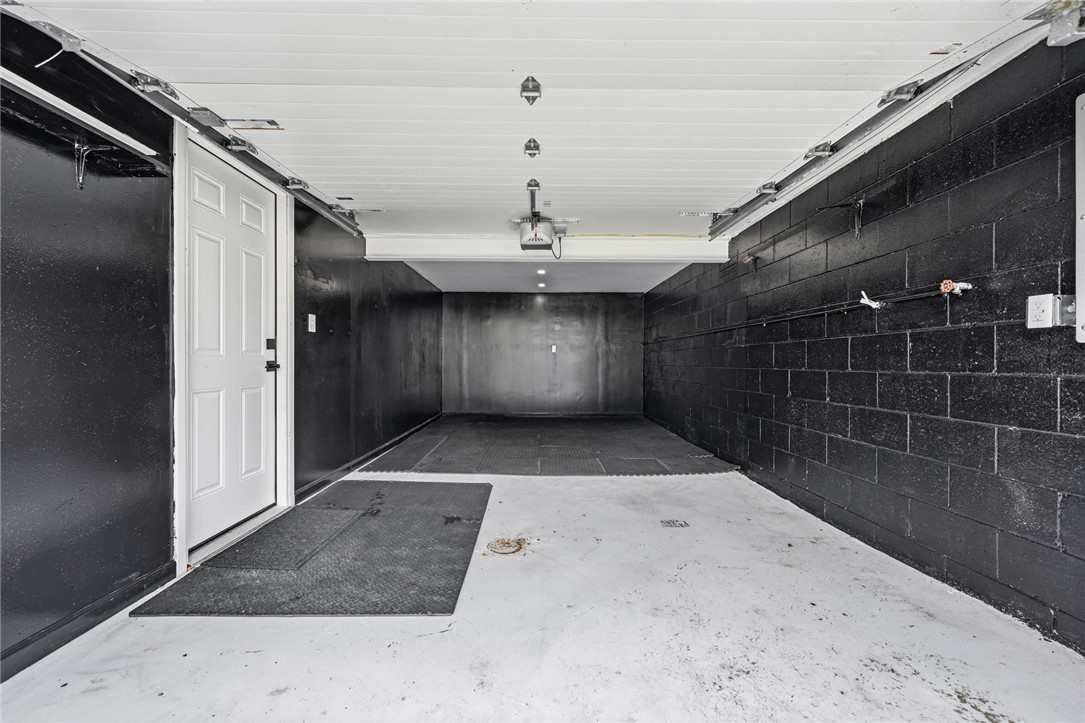 907 Camelot Drive