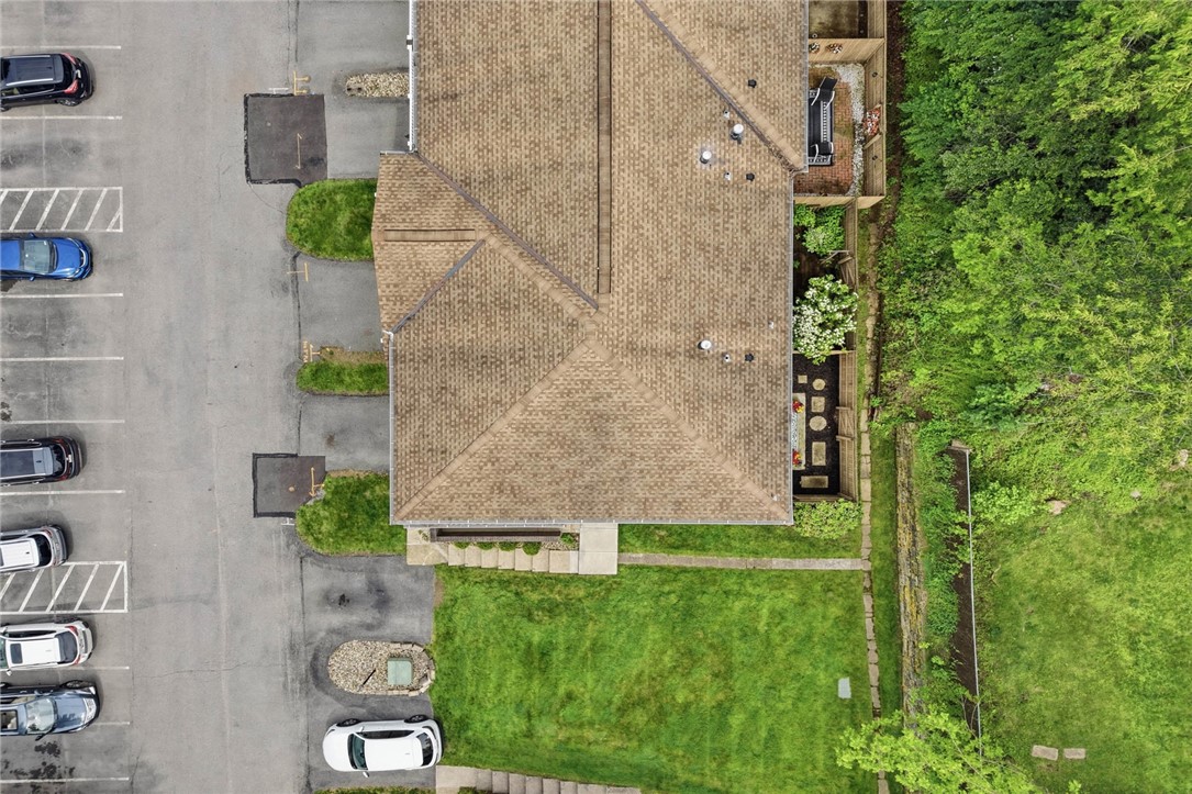 907 Camelot Drive