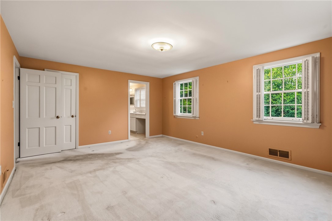 130 Laurelwood Dr