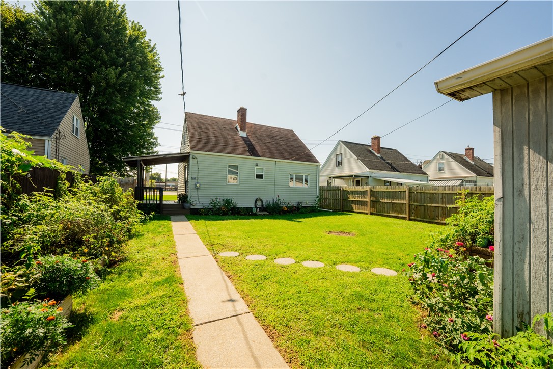 1813 Freeport Rd