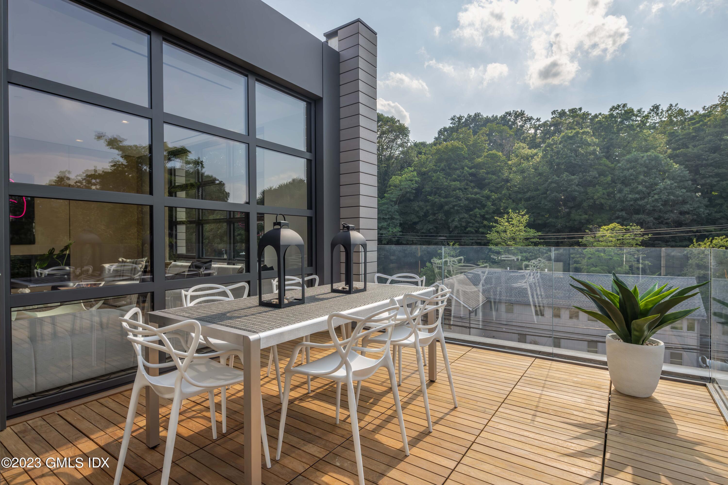 60 Wilton Road Unit: Penthouse 4C