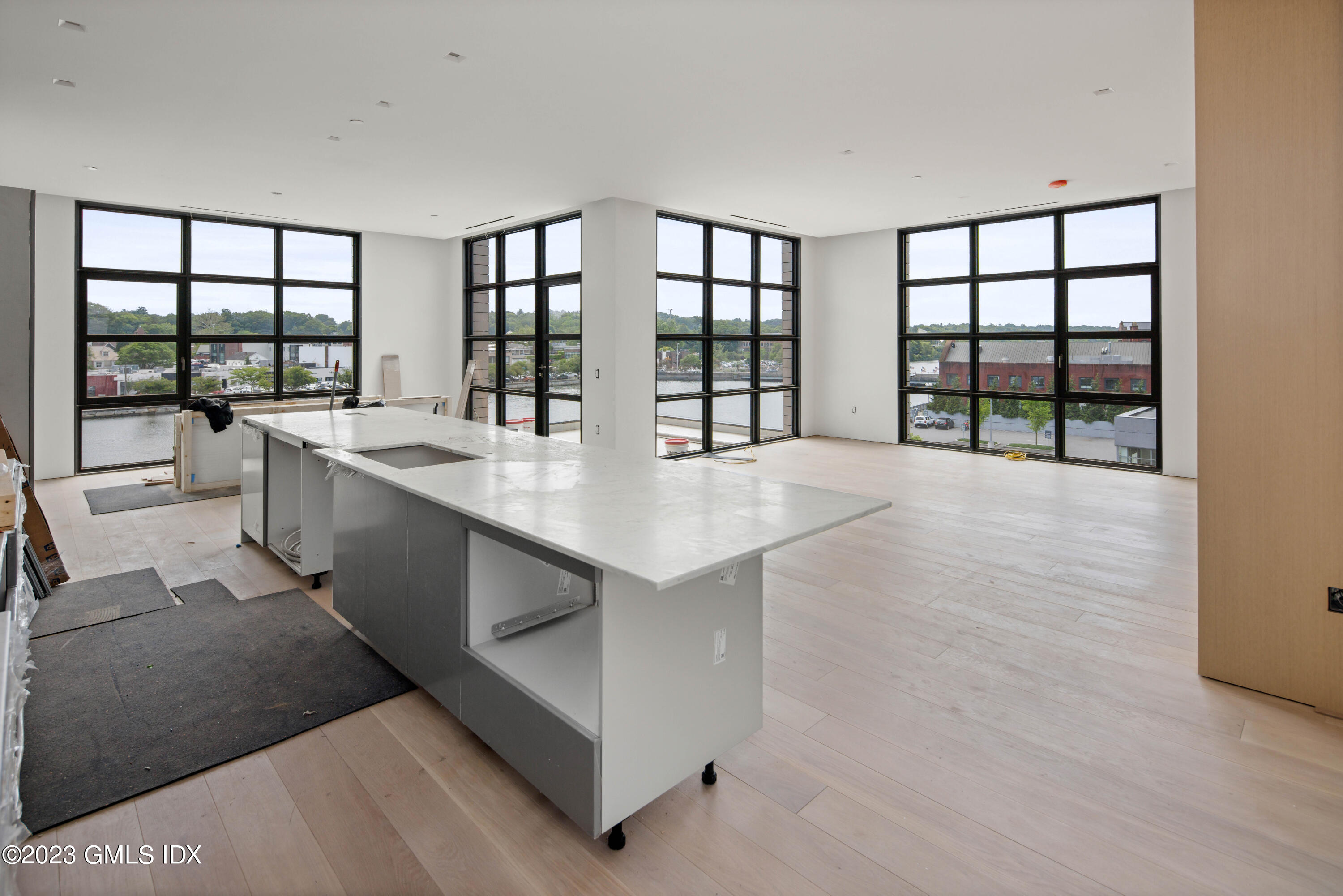 60 Wilton Road Unit: 3A