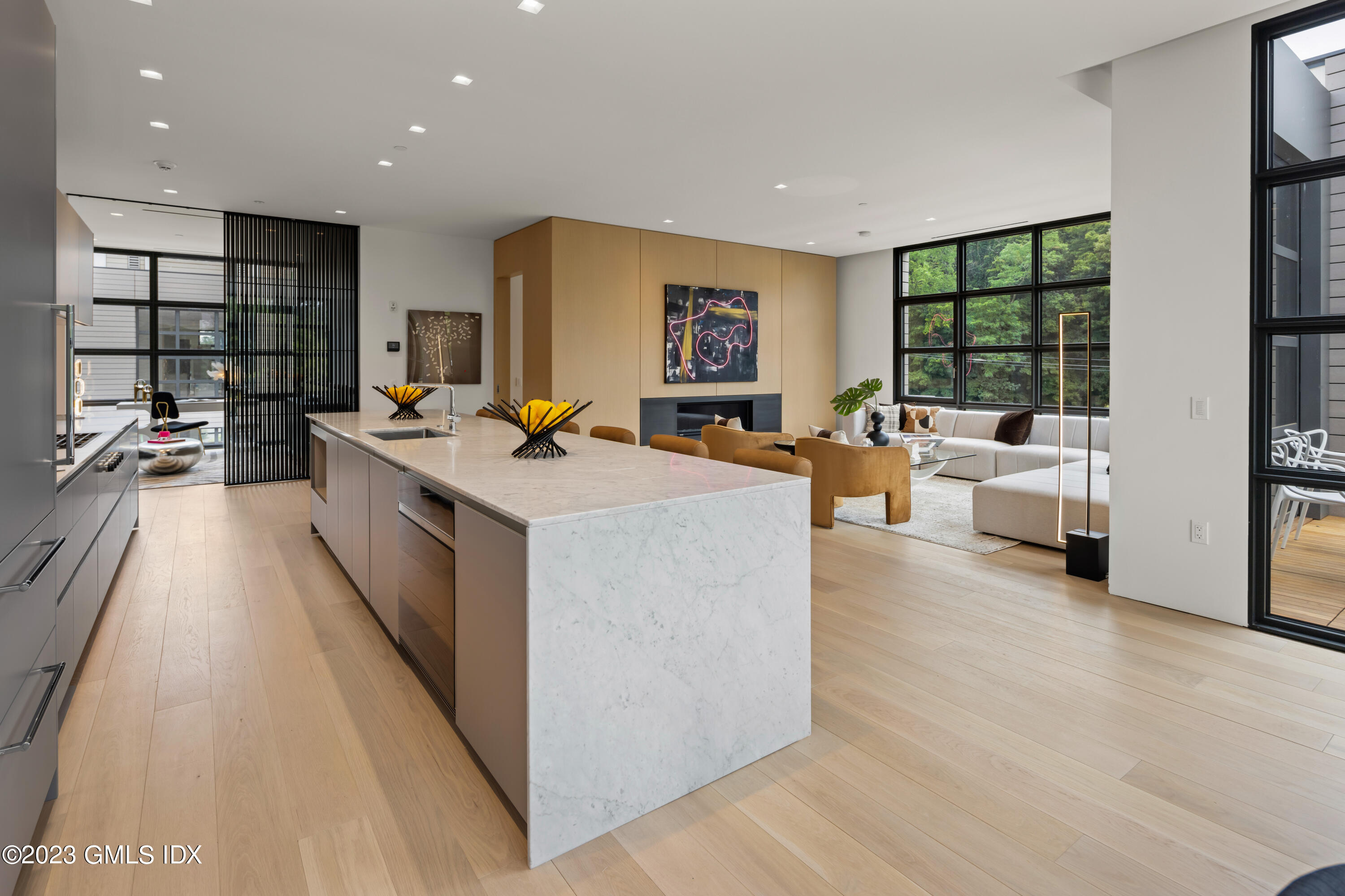 60 Wilton Road Unit: Penthouse 4B