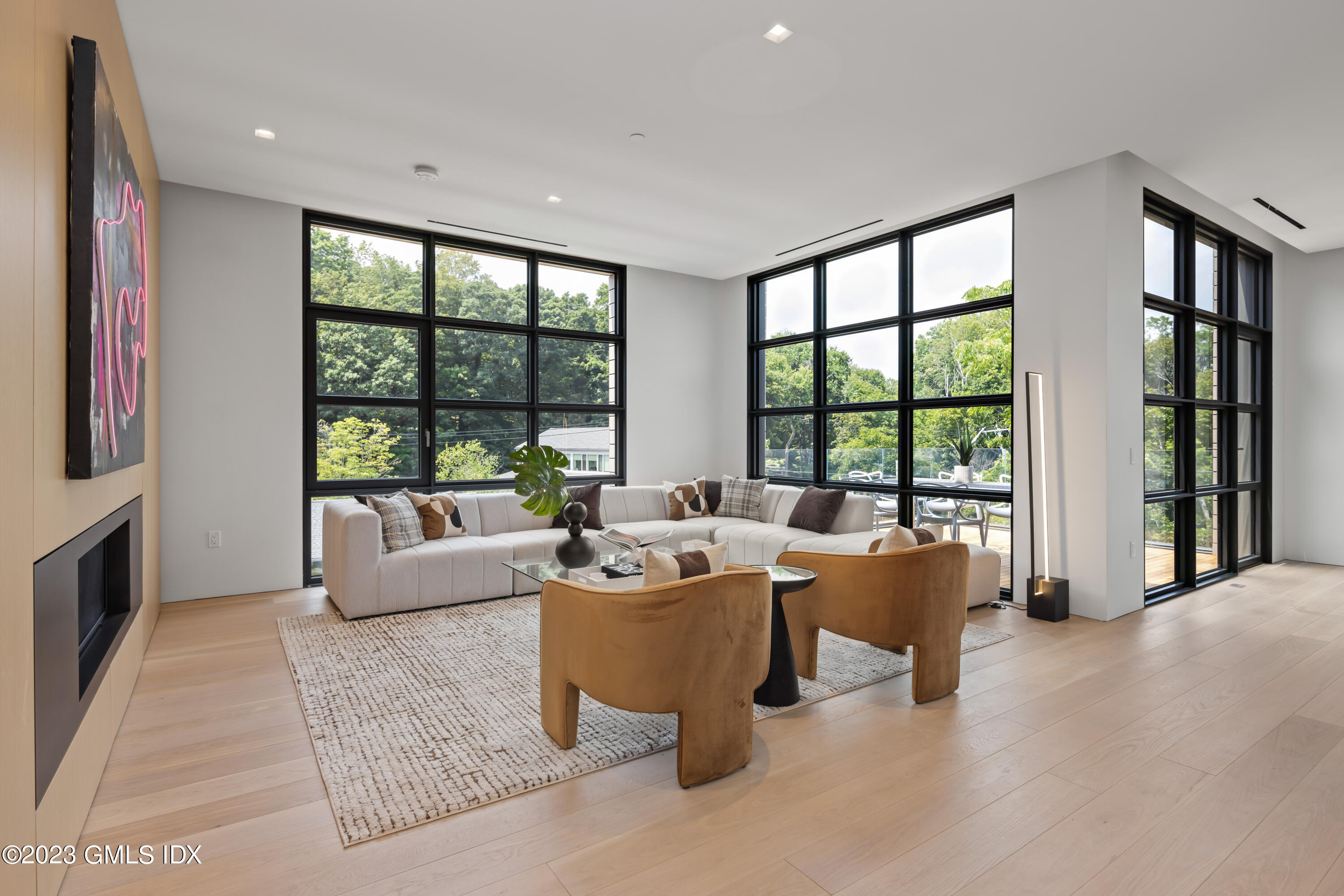 60 Wilton Road Unit: 2B