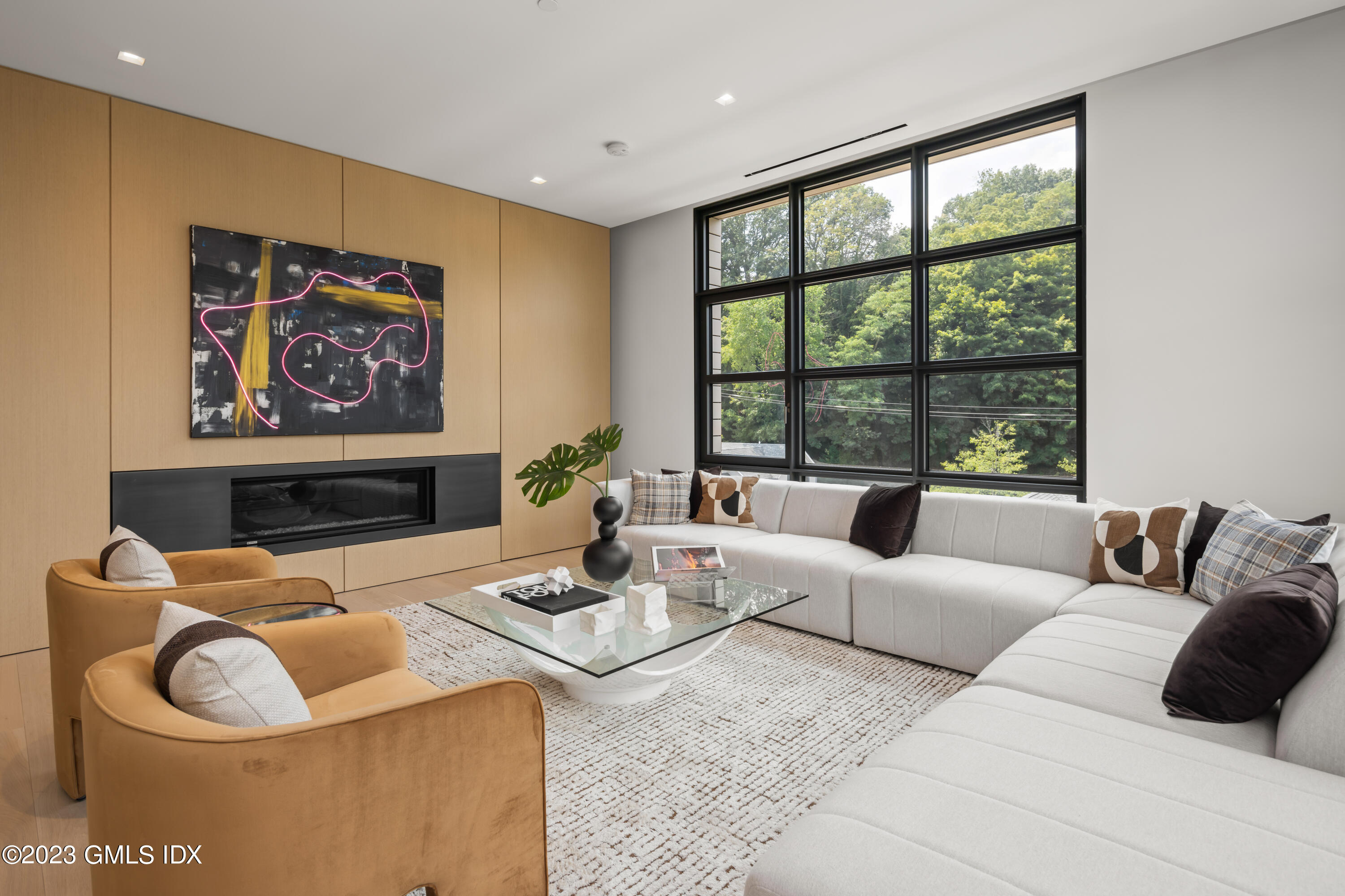 60 Wilton Road Unit: 2B