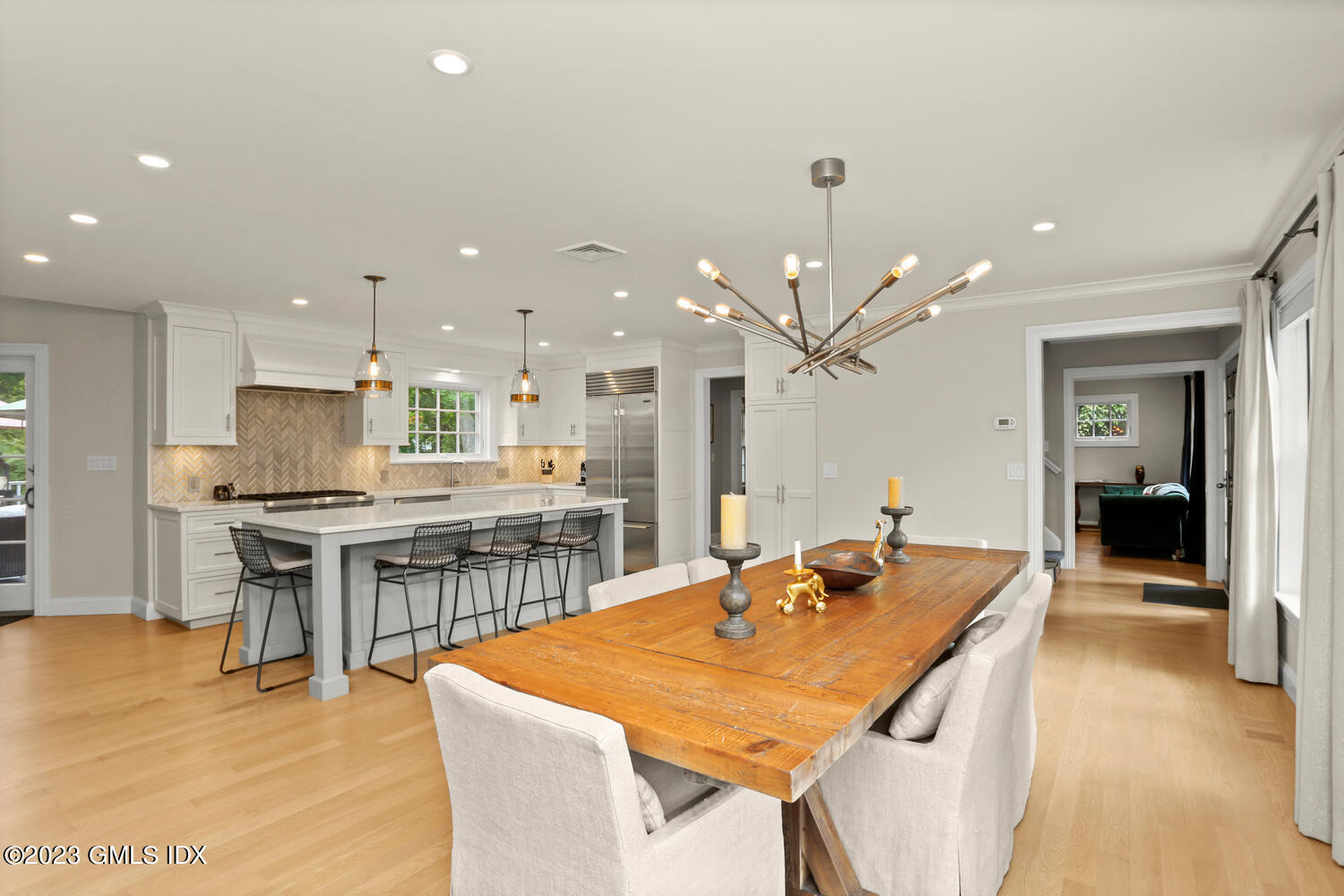 18 Candlelight Place