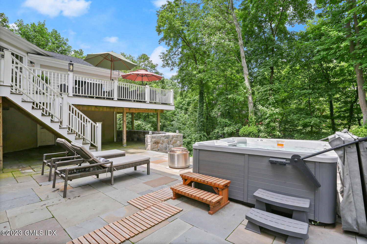 18 Candlelight Place