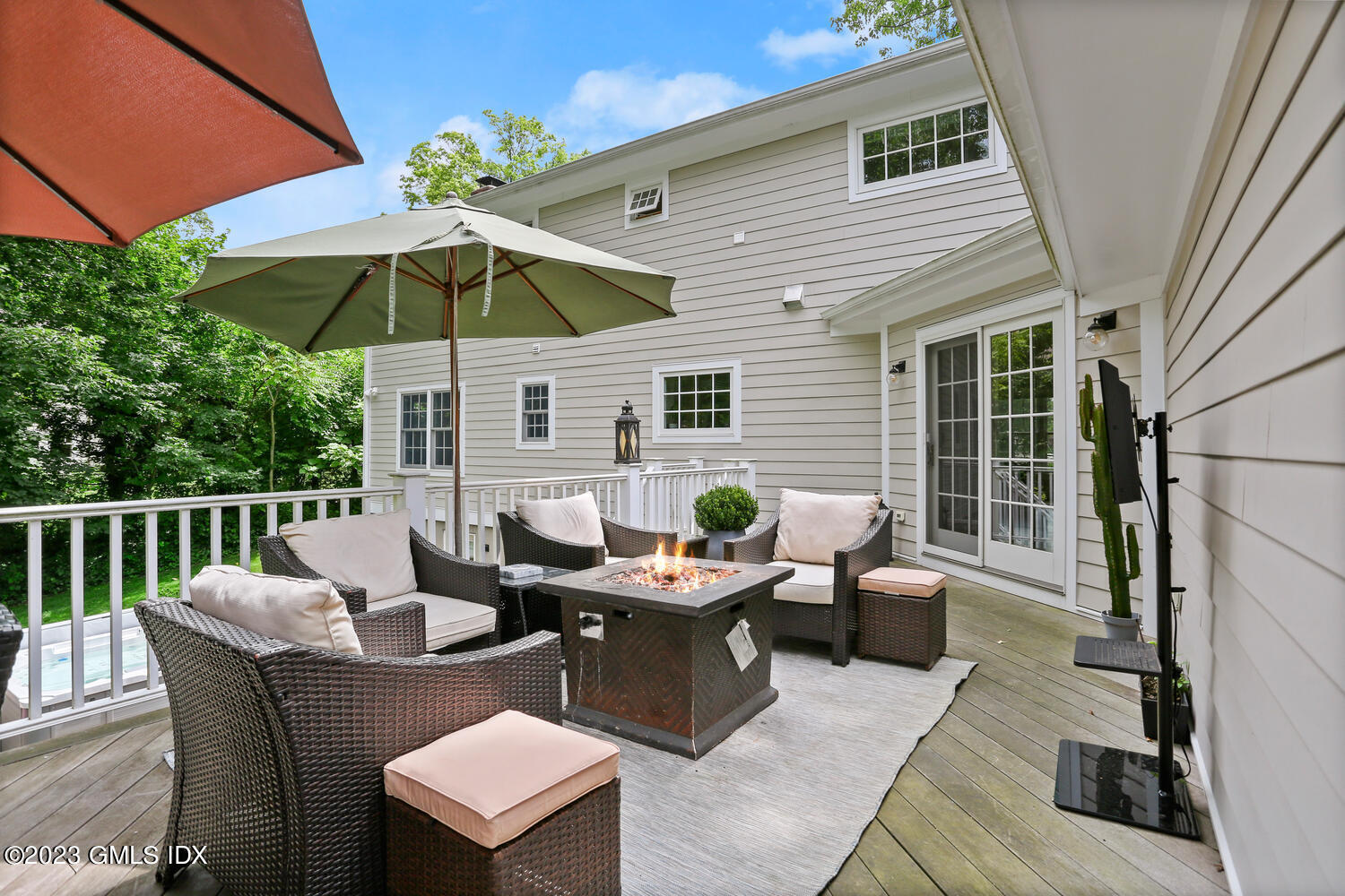 18 Candlelight Place