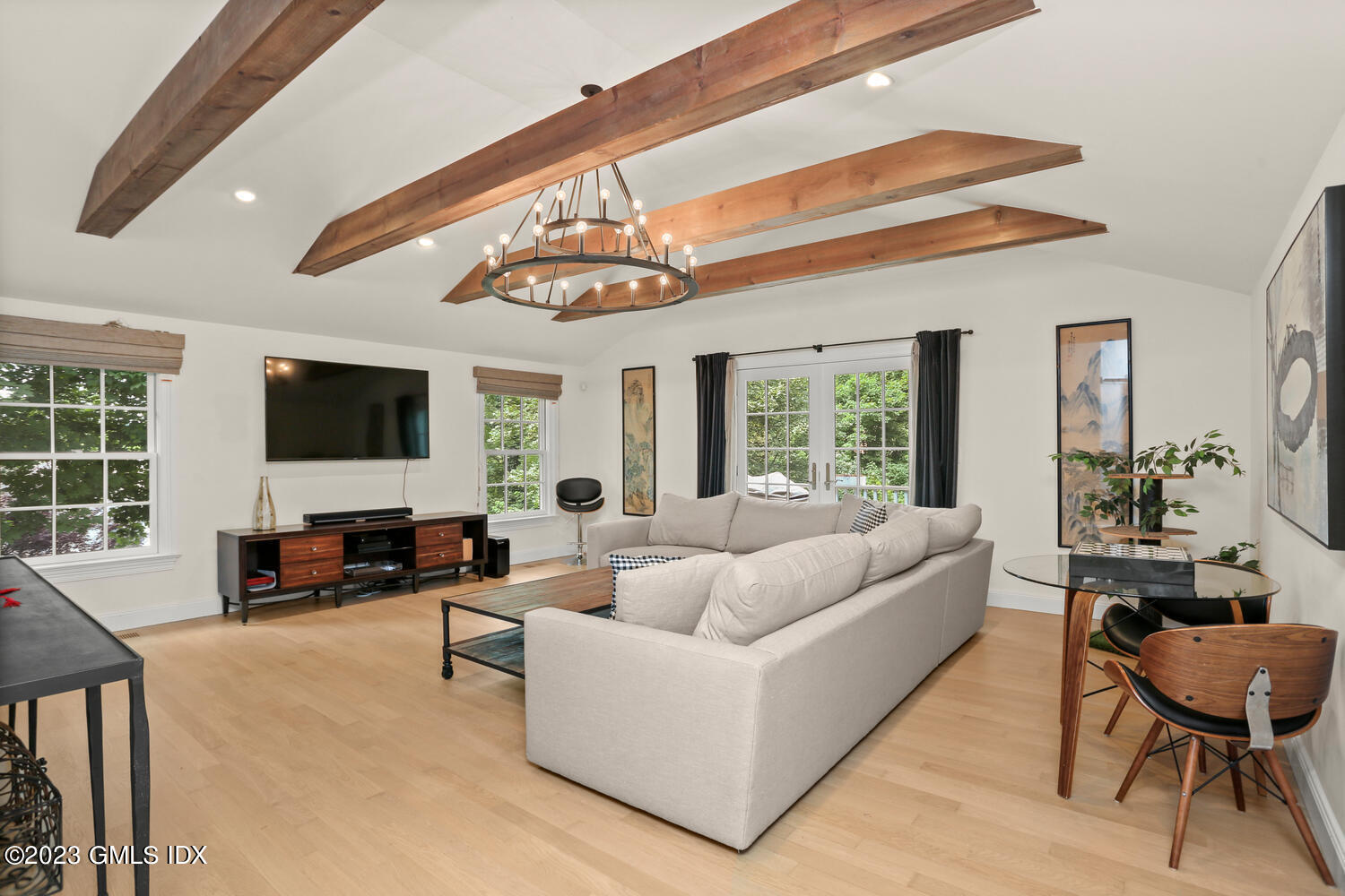 18 Candlelight Place