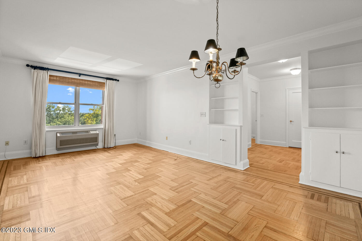 25 W Elm Street Unit: 43