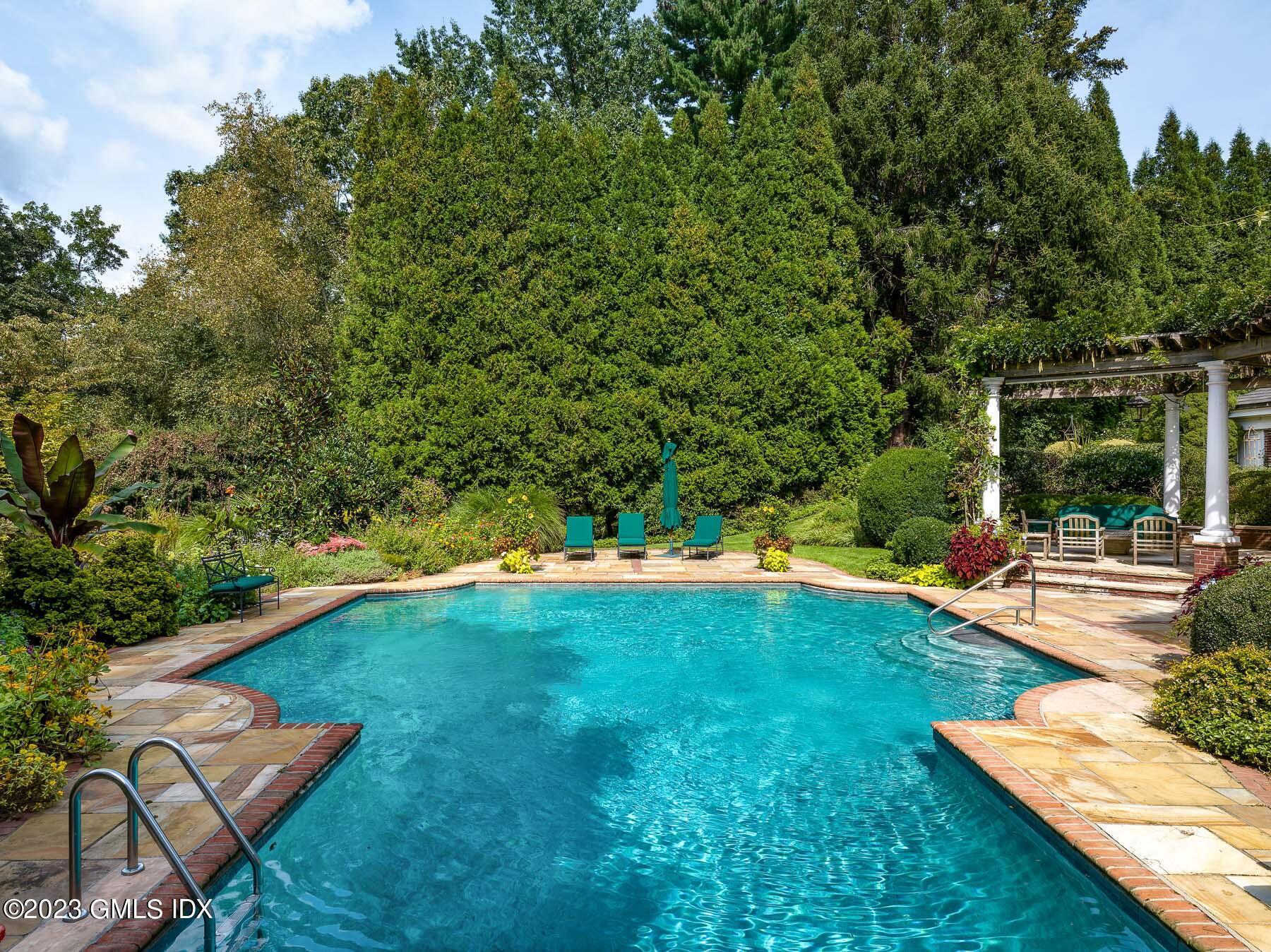 25 Zaccheus Mead Lane