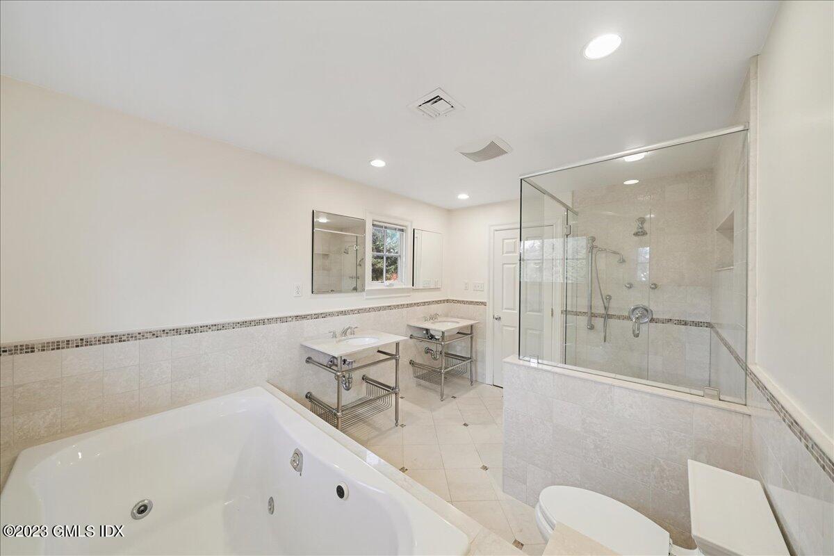 406 SOUND BEACH Avenue