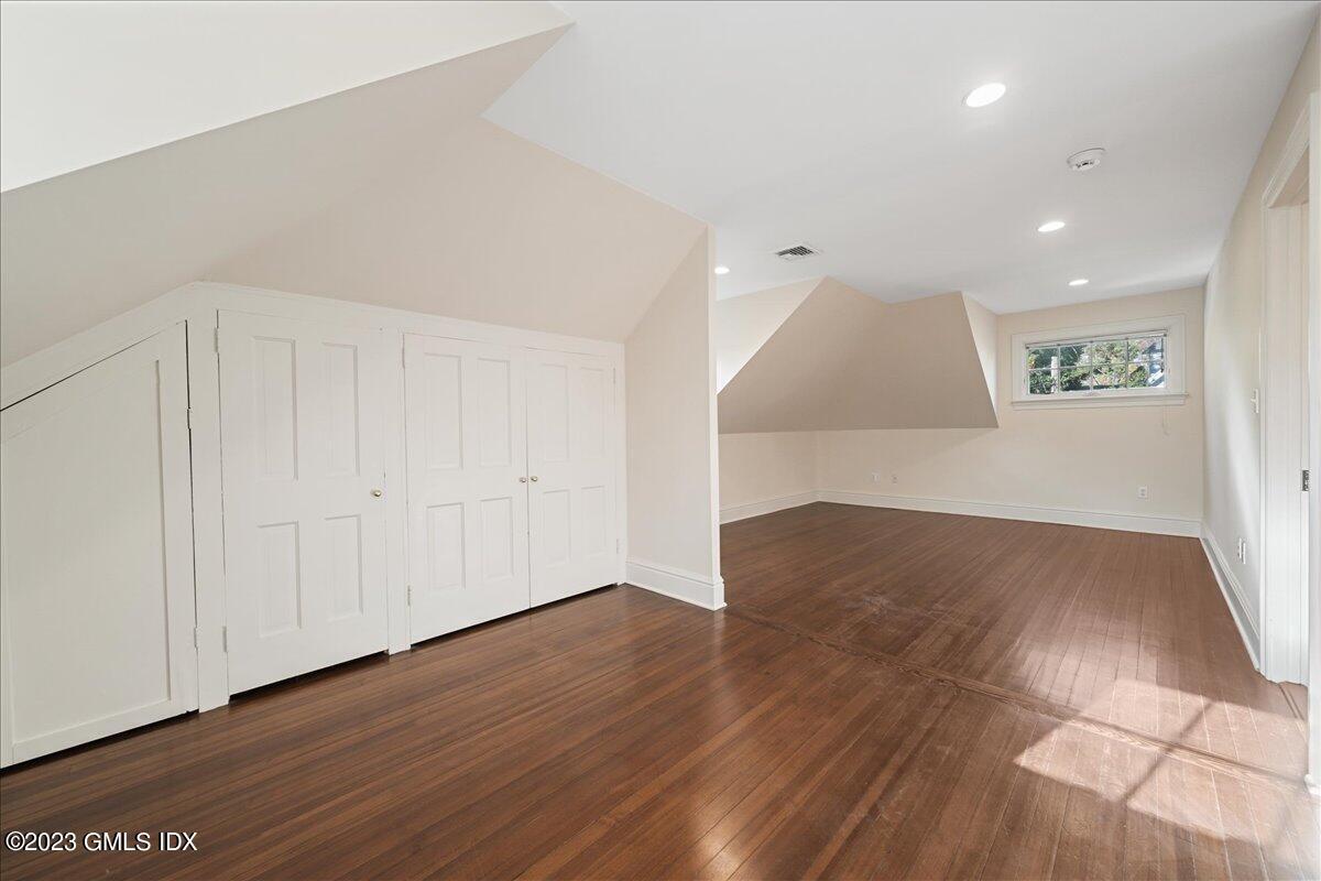 406 SOUND BEACH Avenue