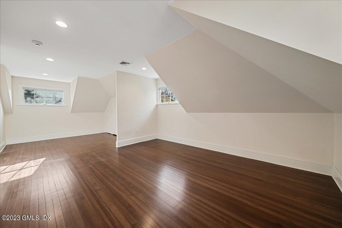 406 SOUND BEACH Avenue