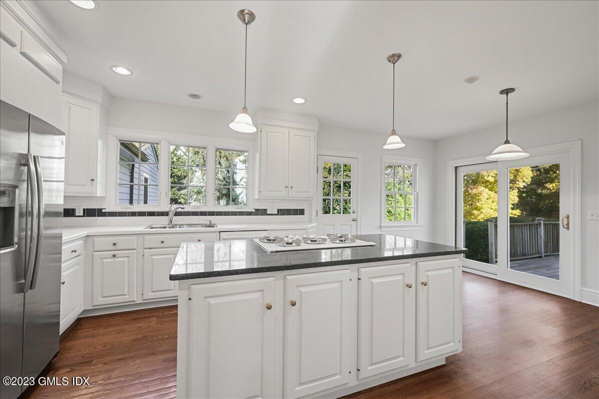 406 SOUND BEACH Avenue