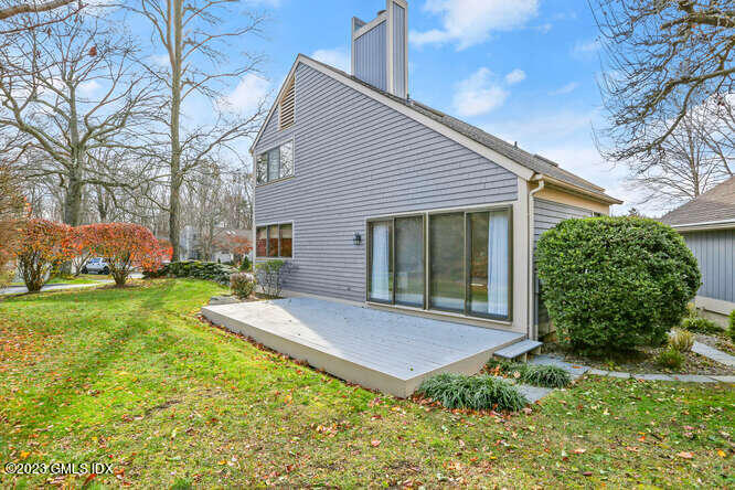 306 W Lyon Farm Drive