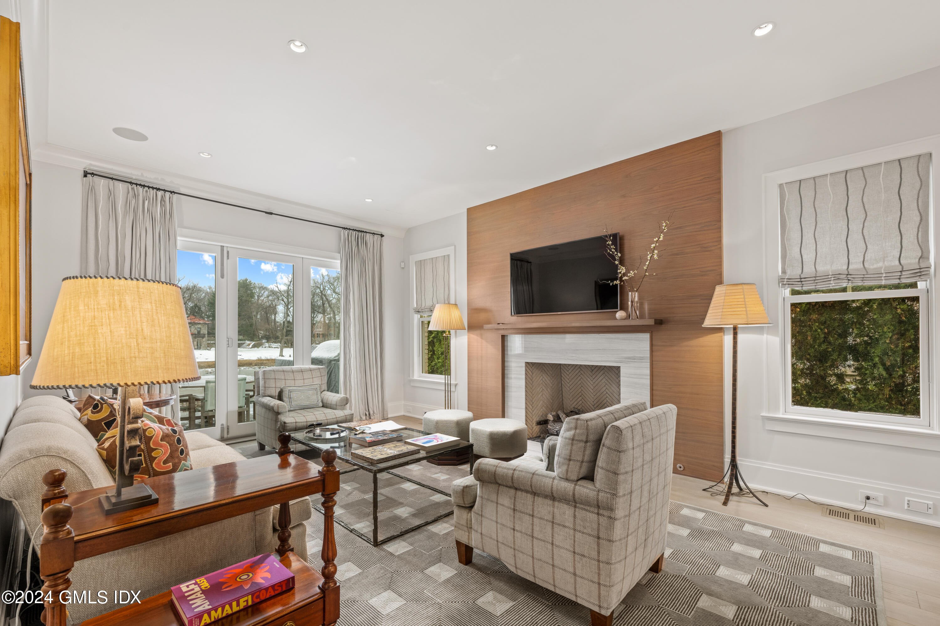 2 Oneida Drive Unit: F