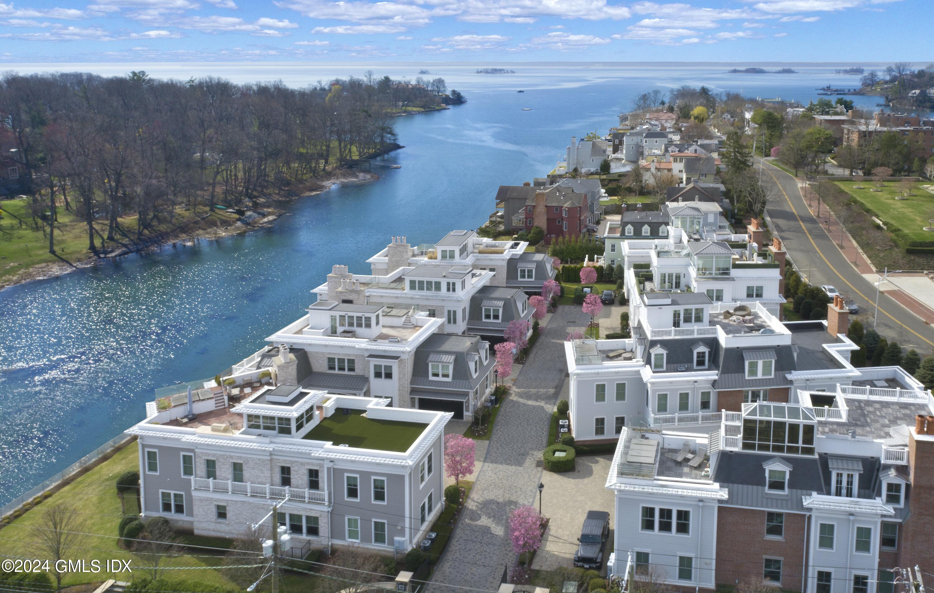 2 Oneida Drive Unit: F