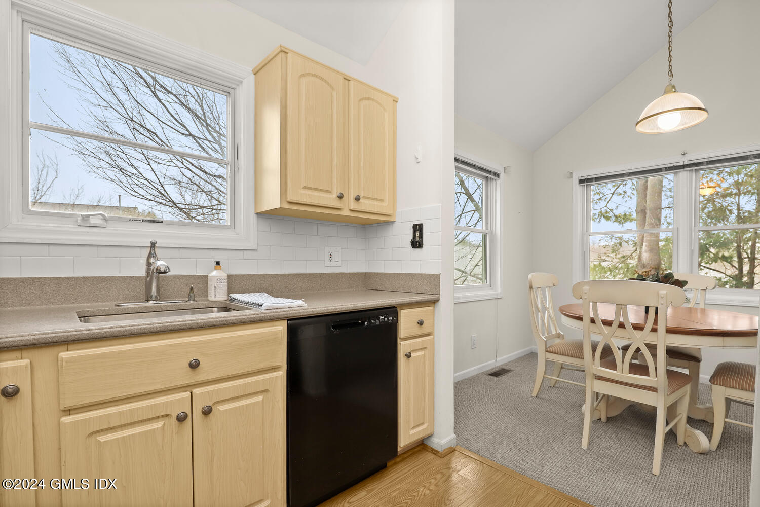 351 Pemberwick Road Unit: 915