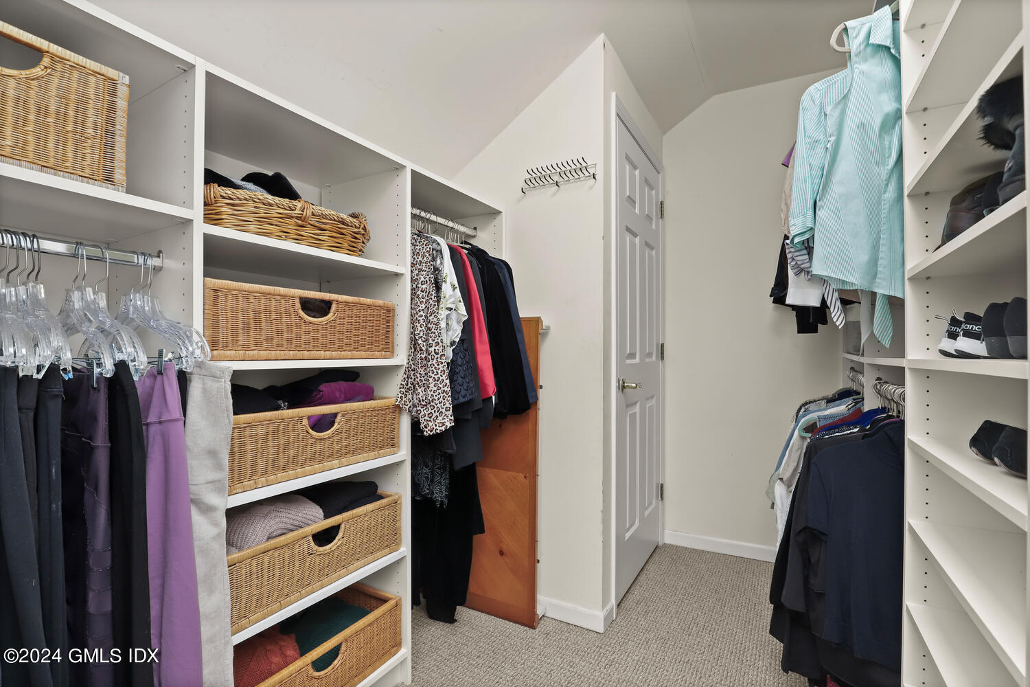 351 Pemberwick Road Unit: 915