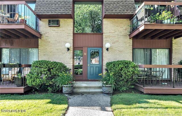 76 MAPLE TREE Avenue Unit: 3