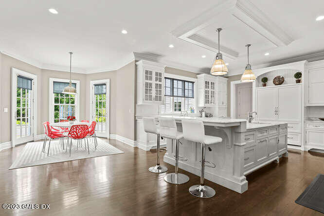 33 Boulder Brook Road