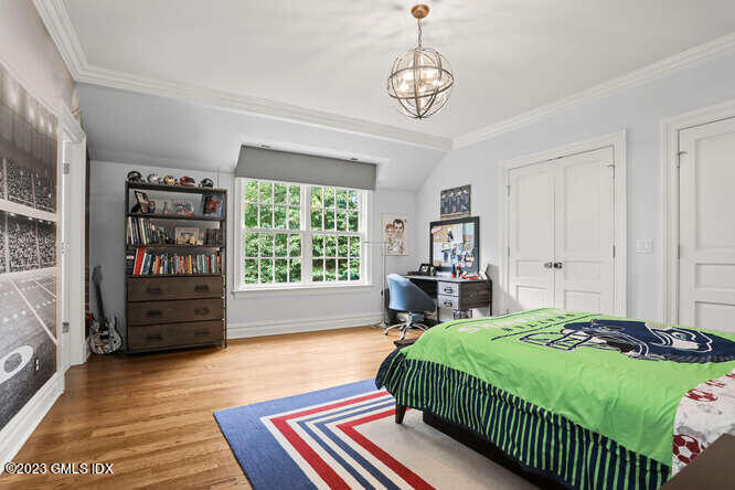 33 Boulder Brook Road