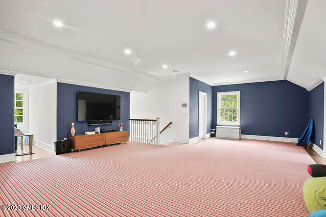 33 Boulder Brook Road