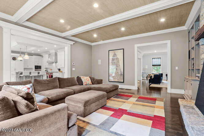 33 Boulder Brook Road