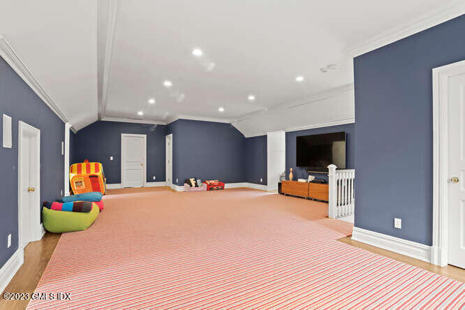 33 Boulder Brook Road