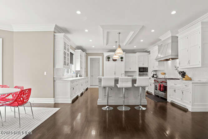 33 Boulder Brook Road