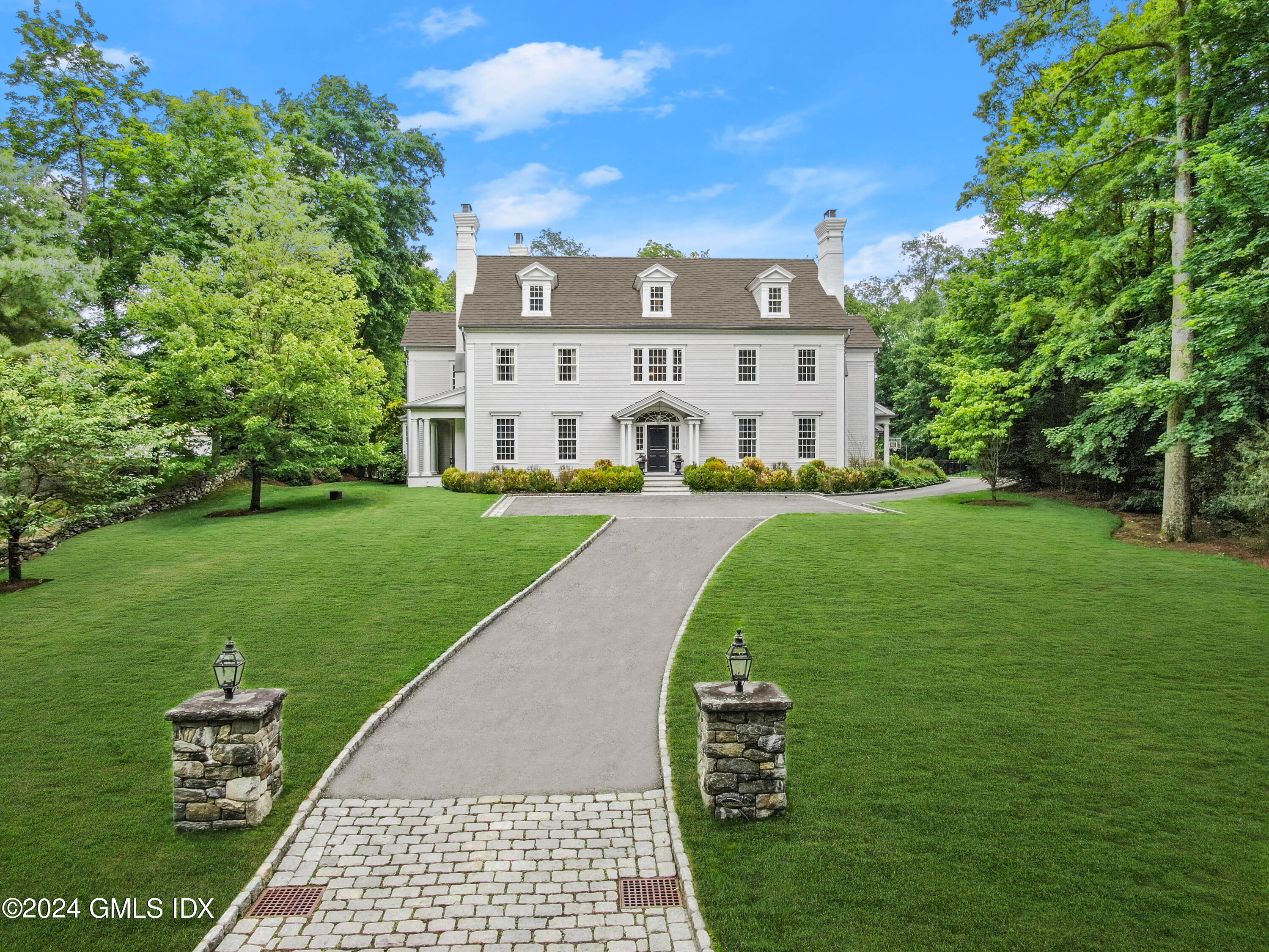 33 Boulder Brook Road