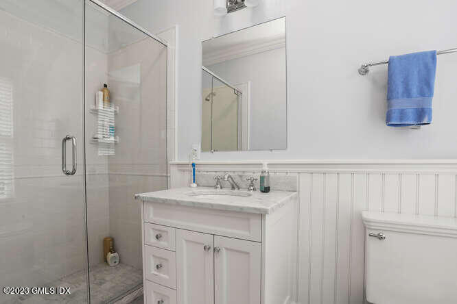 33 Boulder Brook Road