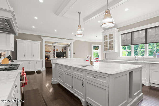 33 Boulder Brook Road