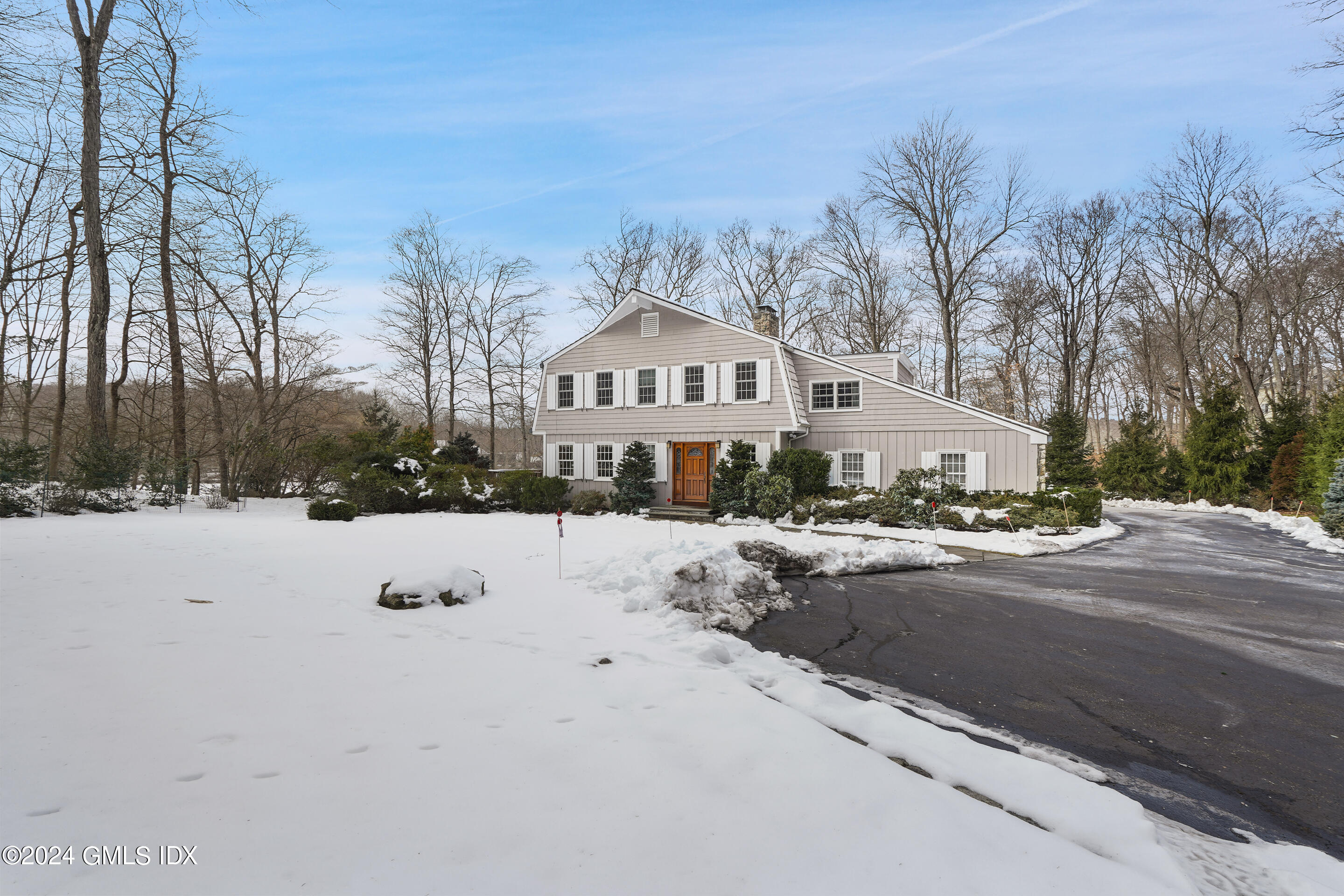 67 Londonderry Drive